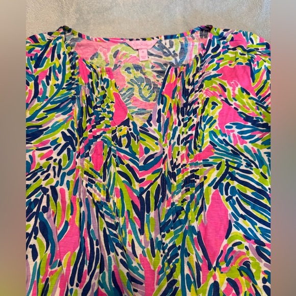 Lilly Pulitzer Top Women's Pink Blue Green Braylen Roll Tab Sleeve - Picture 7 of 11